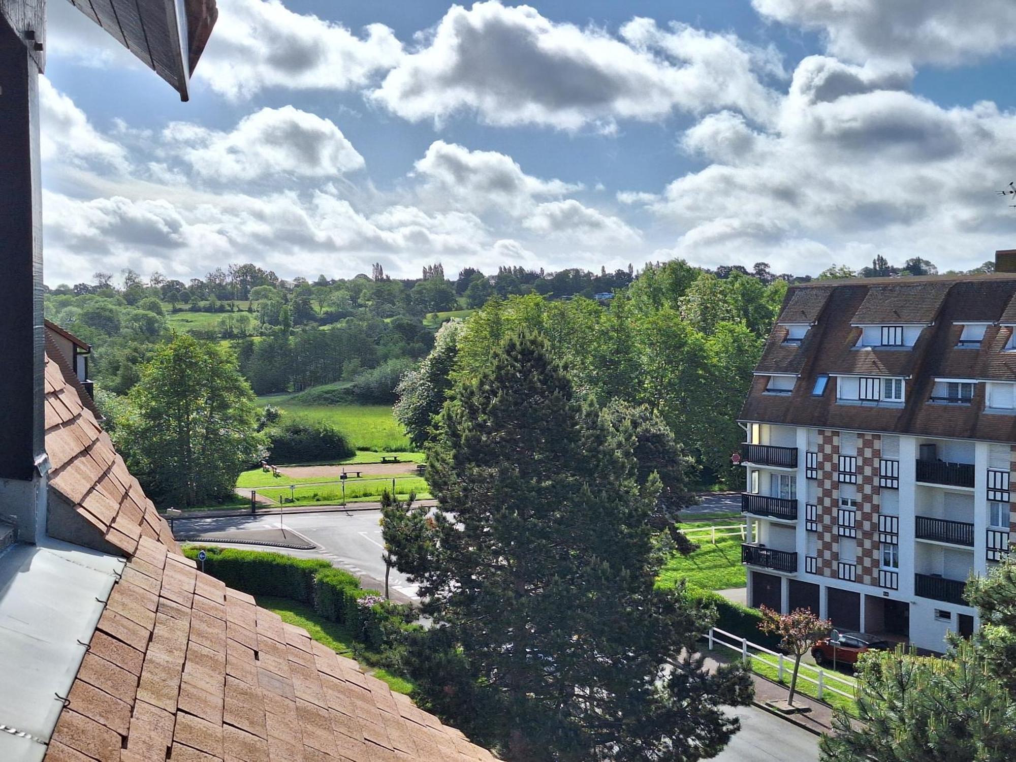 Super Deauville Appartement 2 Pieces Cosy Proche Plage Plein Sud Вилле-сюр-Мер Экстерьер фото